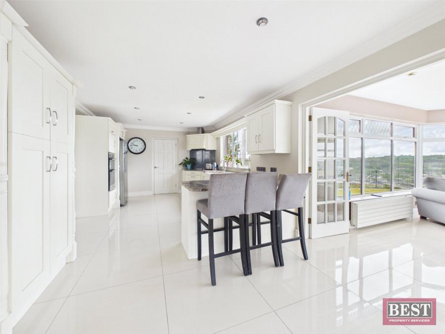 23 Highfields Avenue