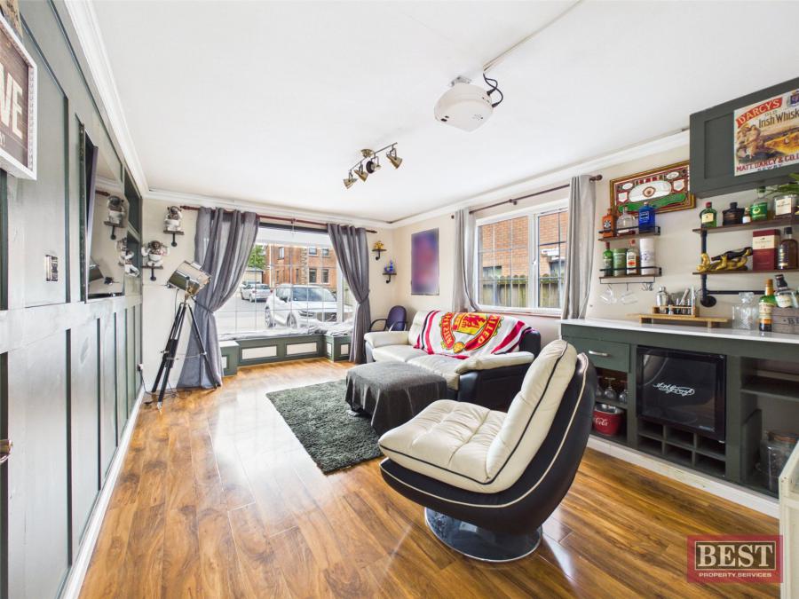23 Highfields Avenue