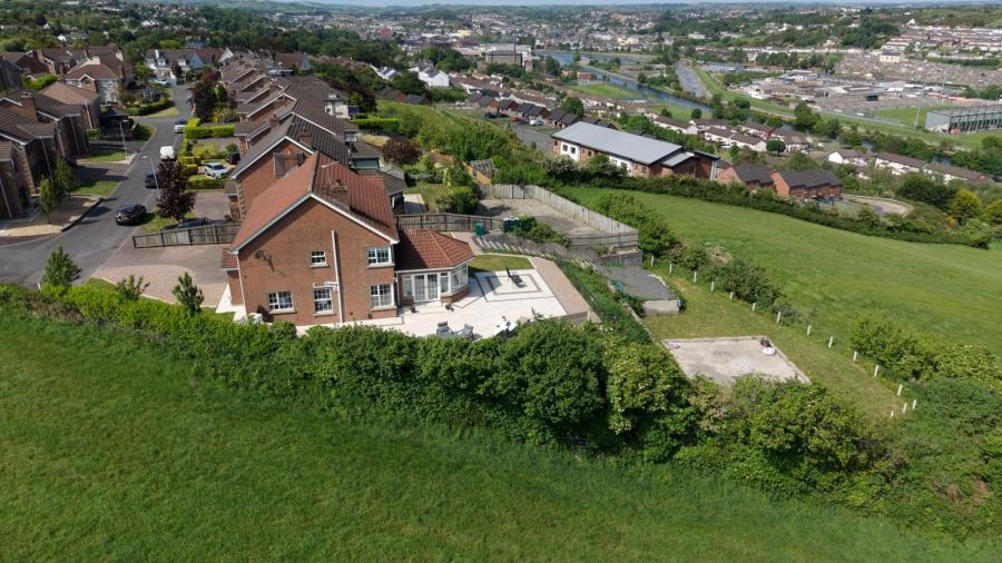 23 Highfields Avenue