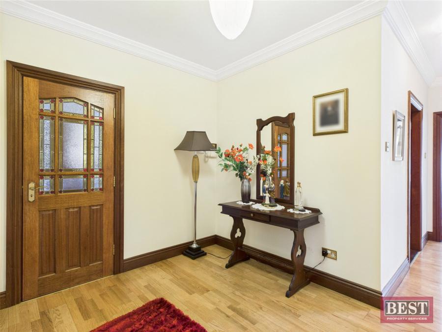 15 Martins Lane
