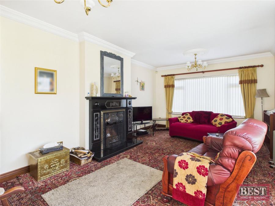 15 Martins Lane