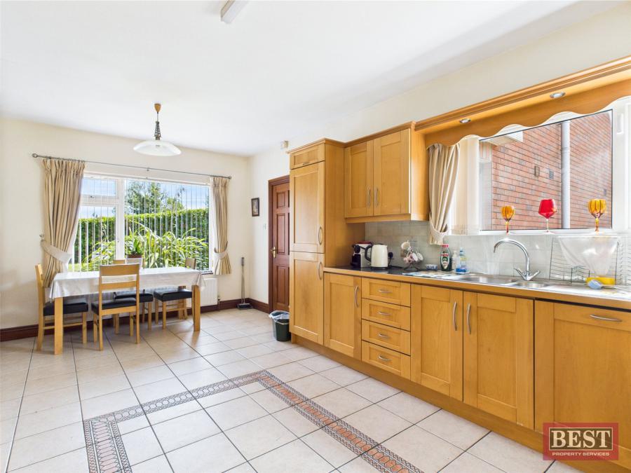 15 Martins Lane