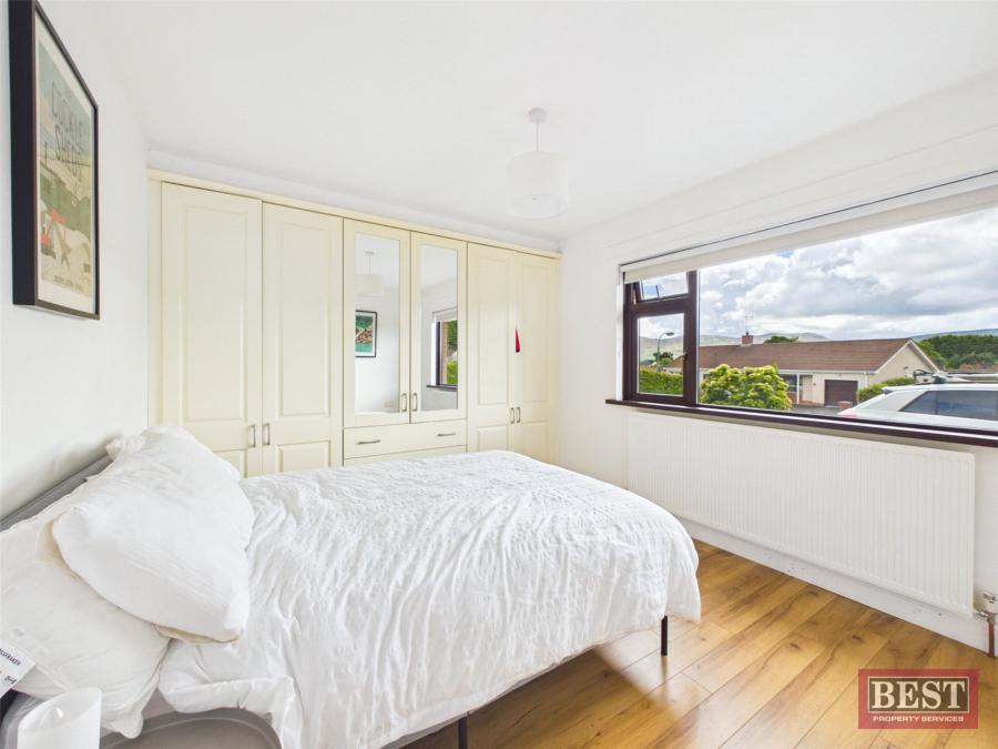 26 Avoca Lawn