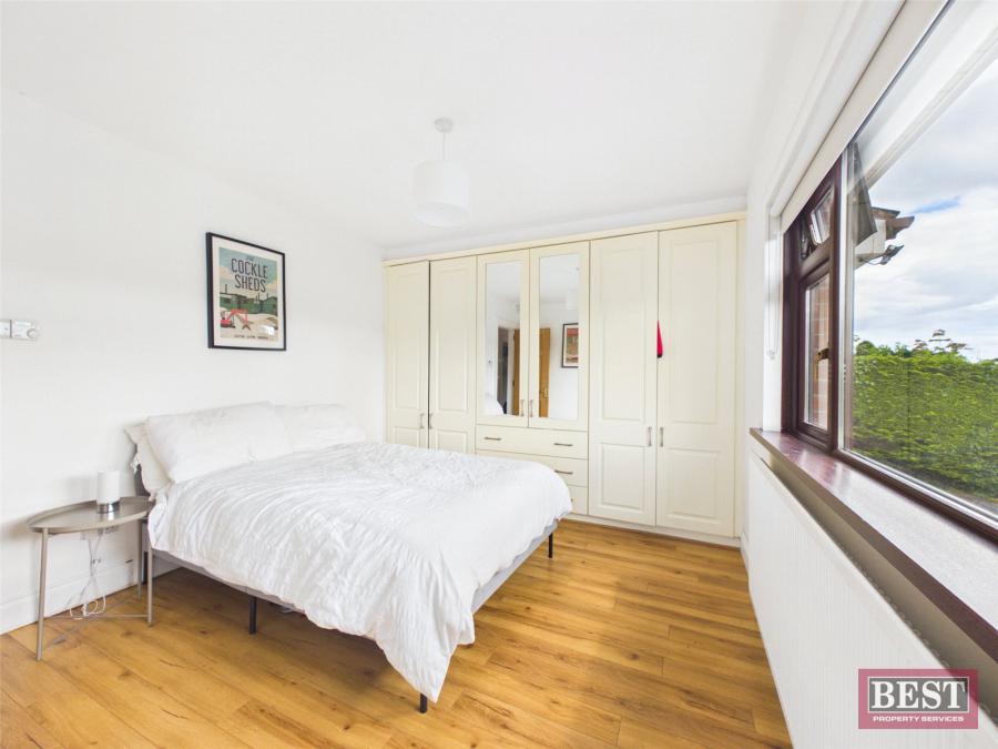 26 Avoca Lawn