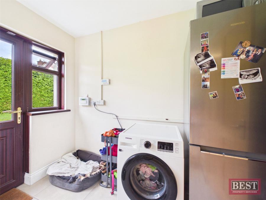26 Avoca Lawn