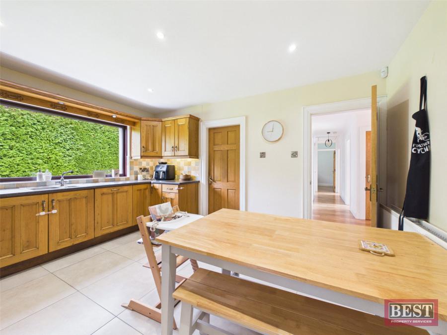 26 Avoca Lawn