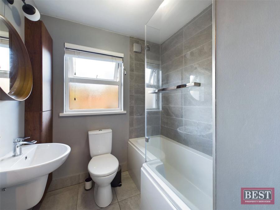 2 Carrickree Mews