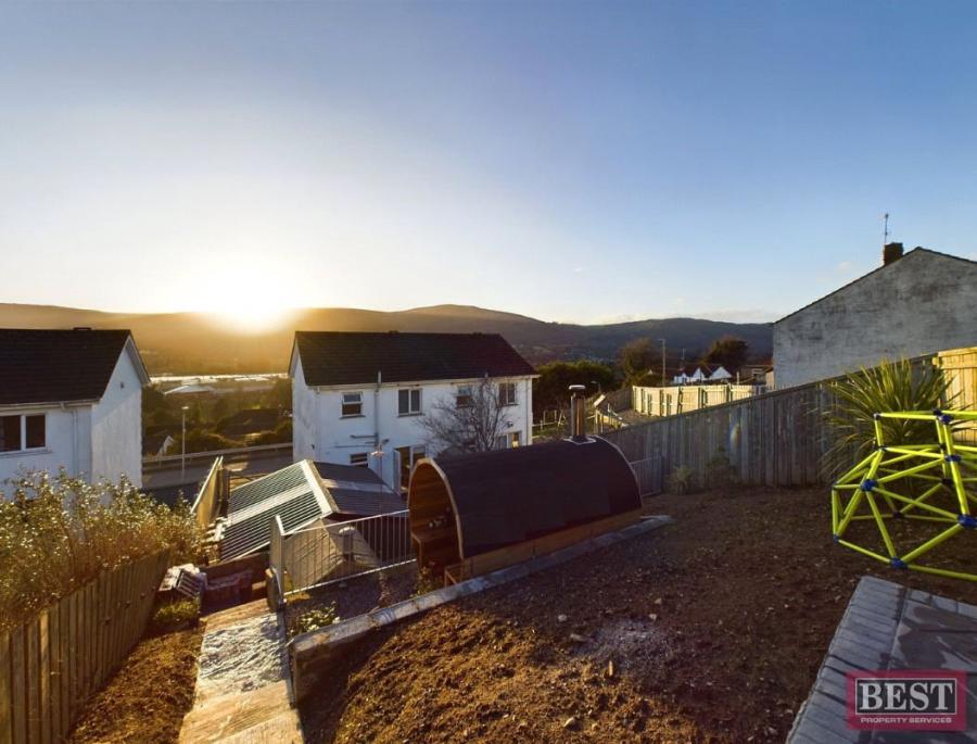2 Carrickree Mews