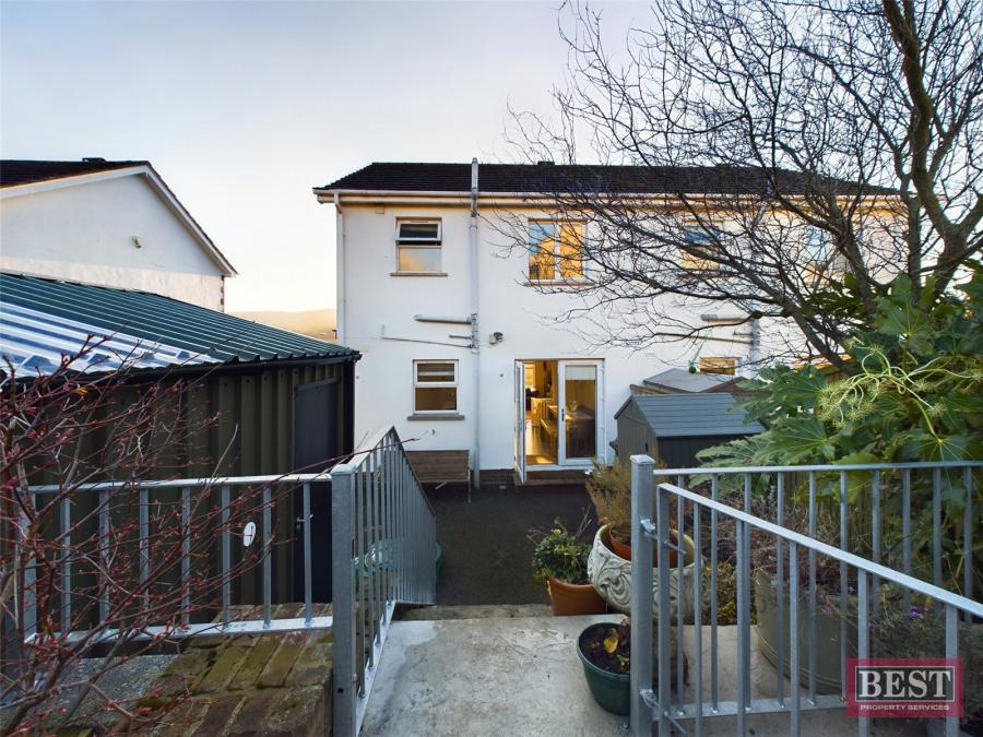 2 Carrickree Mews