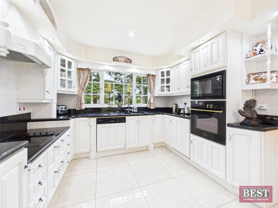 73 Burren Road