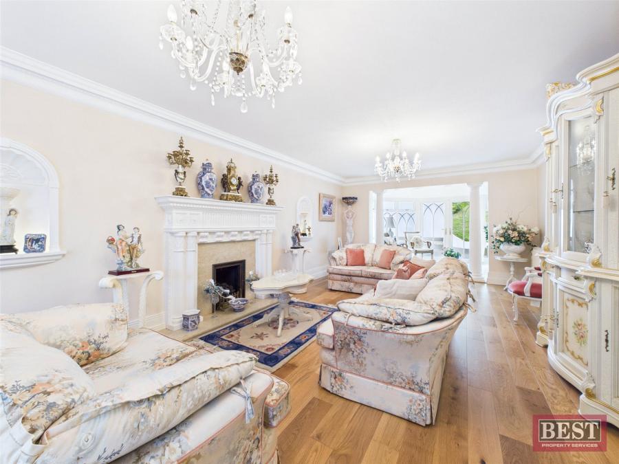 73 Burren Road