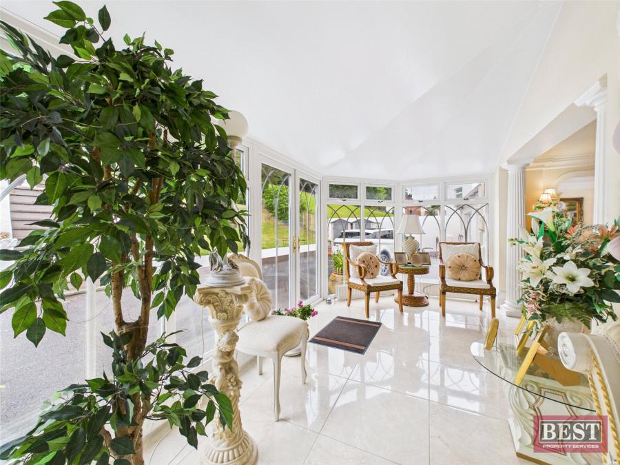 73 Burren Road