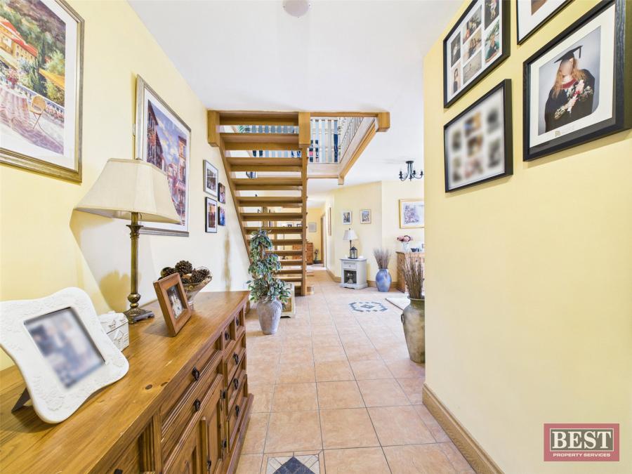 24 Tamary Road