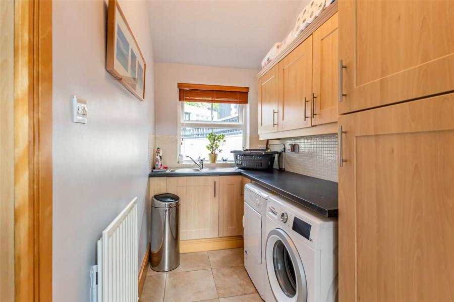 River Side, 6 Smalls Road