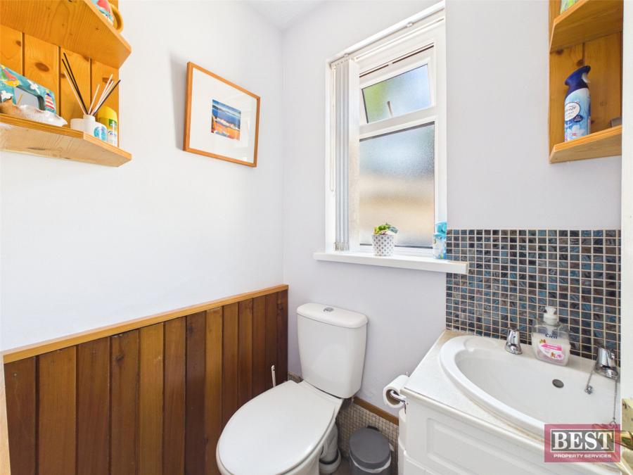 River Side, 6 Smalls Road