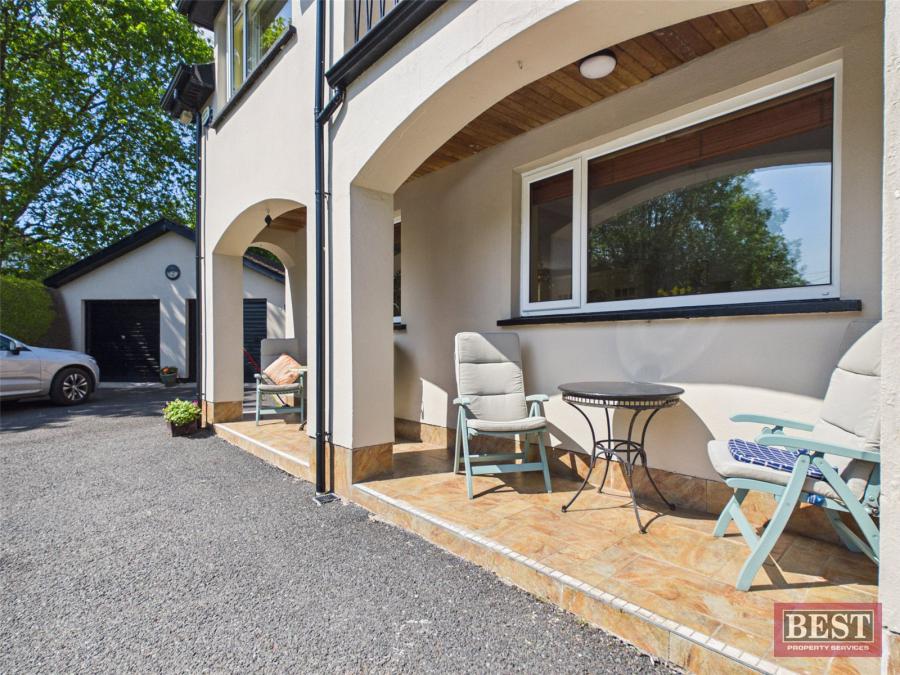 River Side, 6 Smalls Road