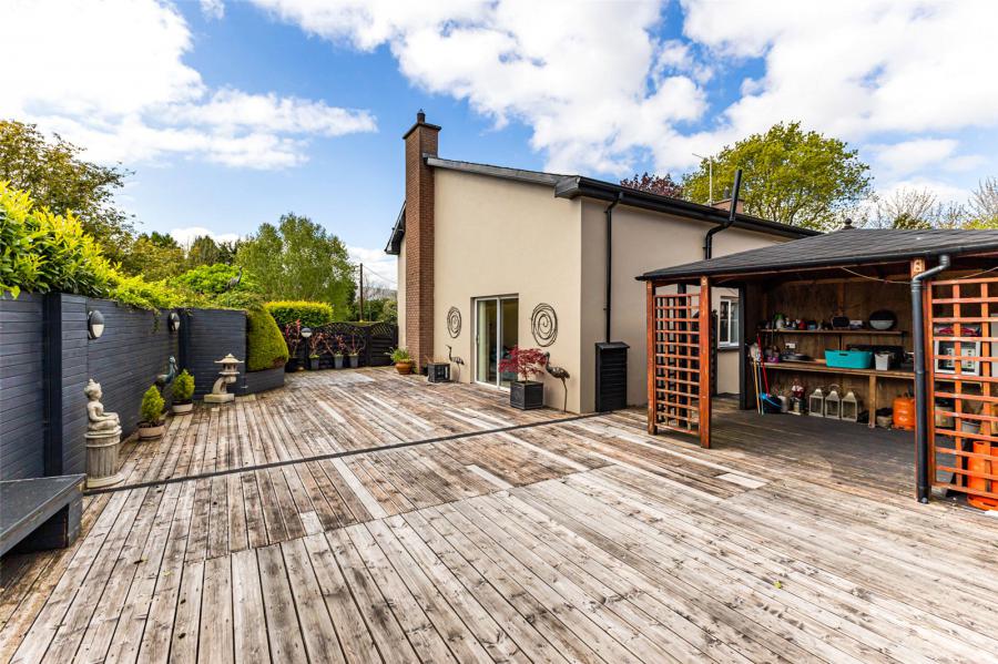 River Side, 6 Smalls Road