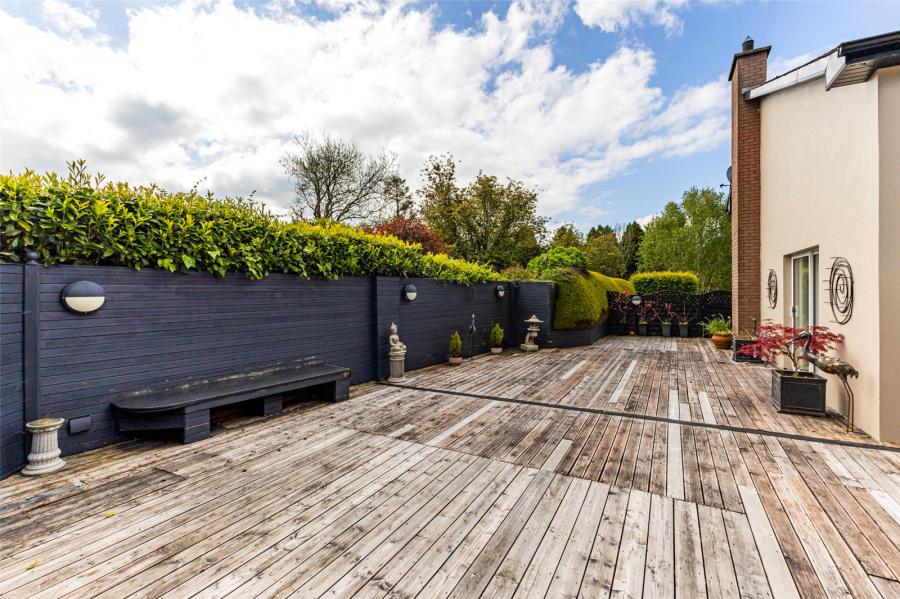 River Side, 6 Smalls Road