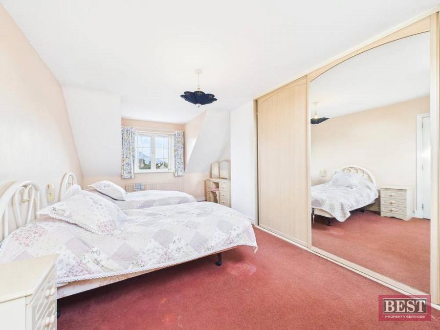 43 Rathmore