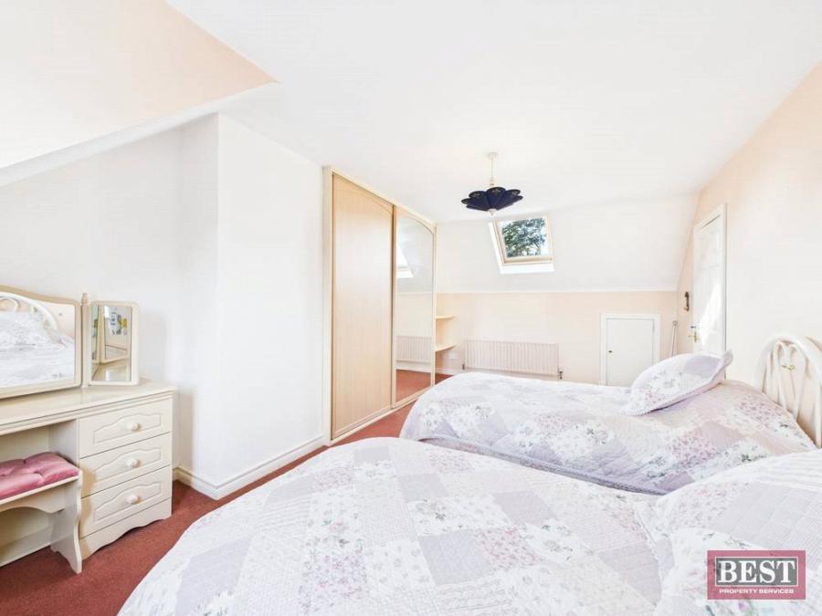 43 Rathmore