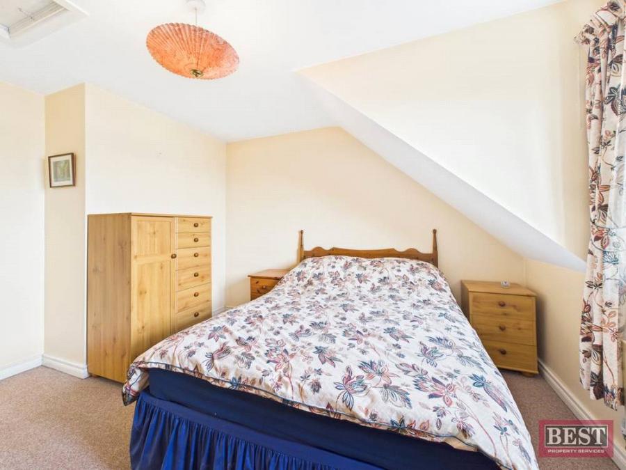 43 Rathmore