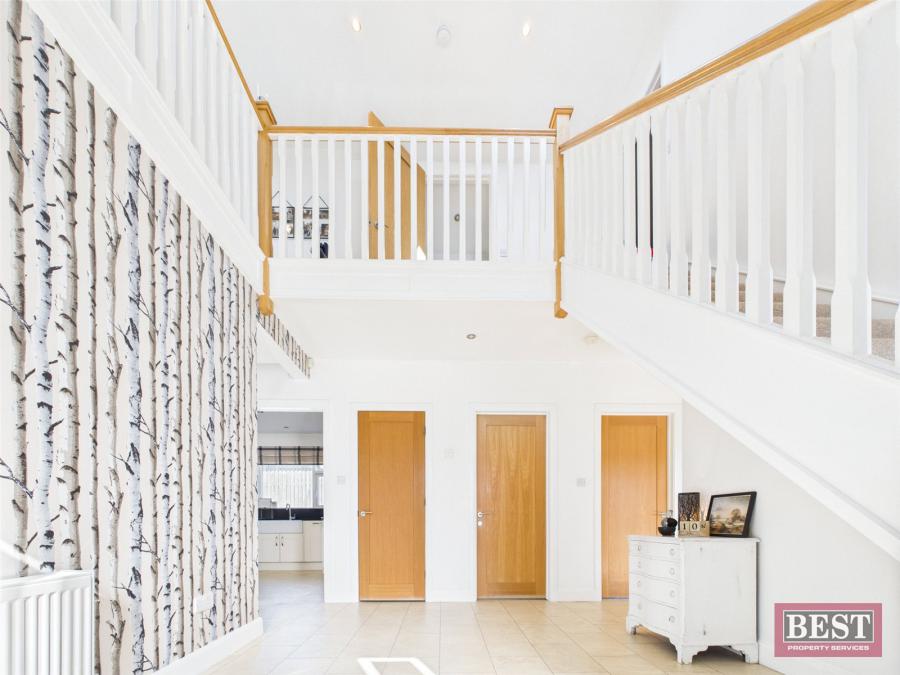 15 Dallan Hill