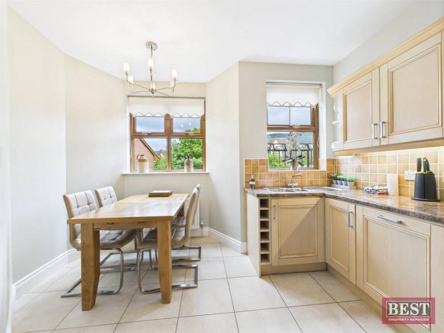 23 Cahir Linn