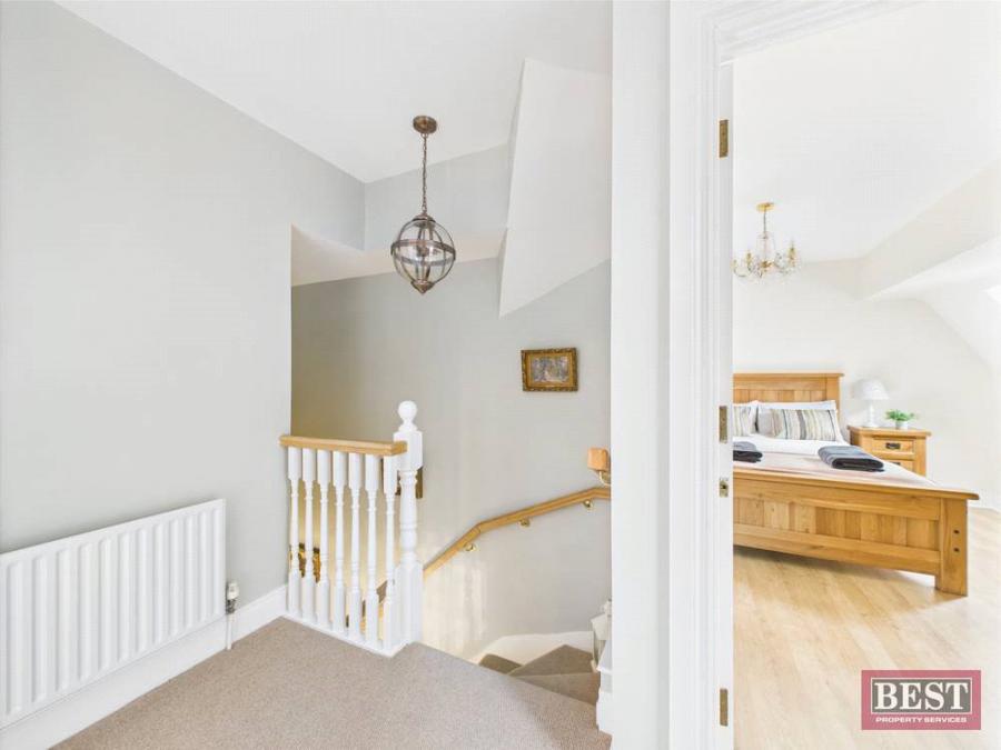 23 Cahir Linn