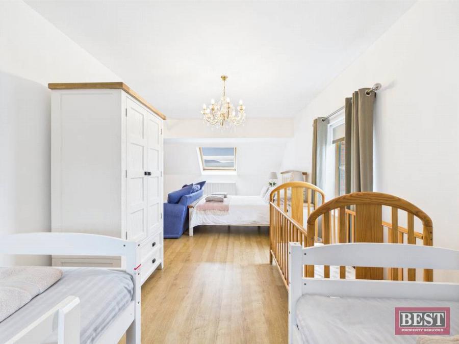 23 Cahir Linn