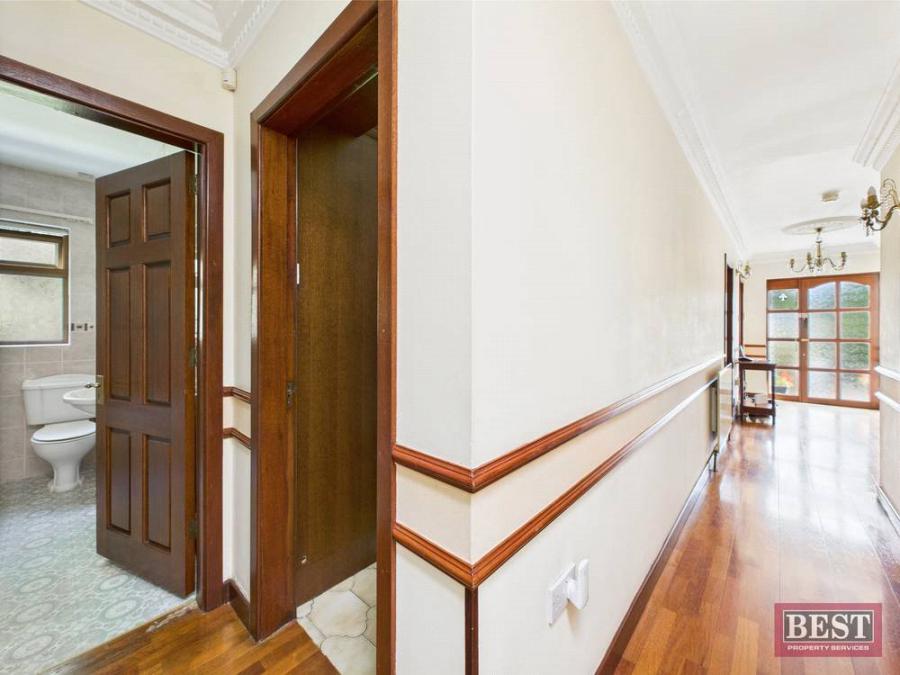 1 Greendale Crescent