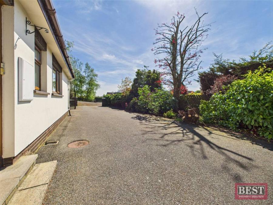 1 Greendale Crescent
