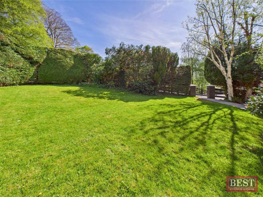 1 Greendale Crescent