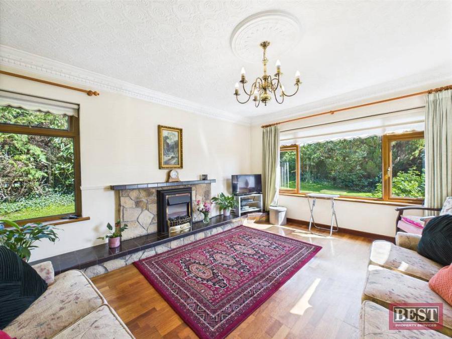 1 Greendale Crescent