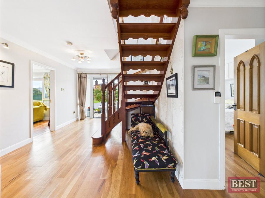 6 Cedar Mews