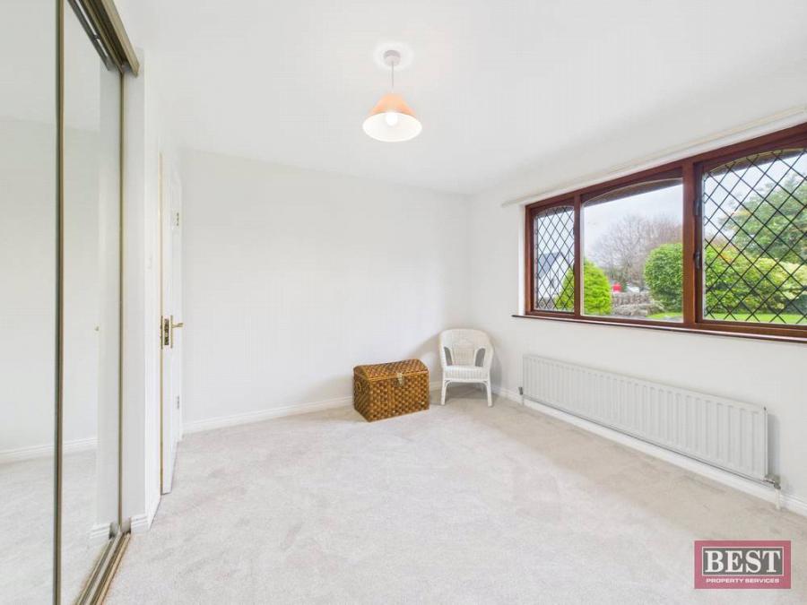 Chequers, 20 Well Road