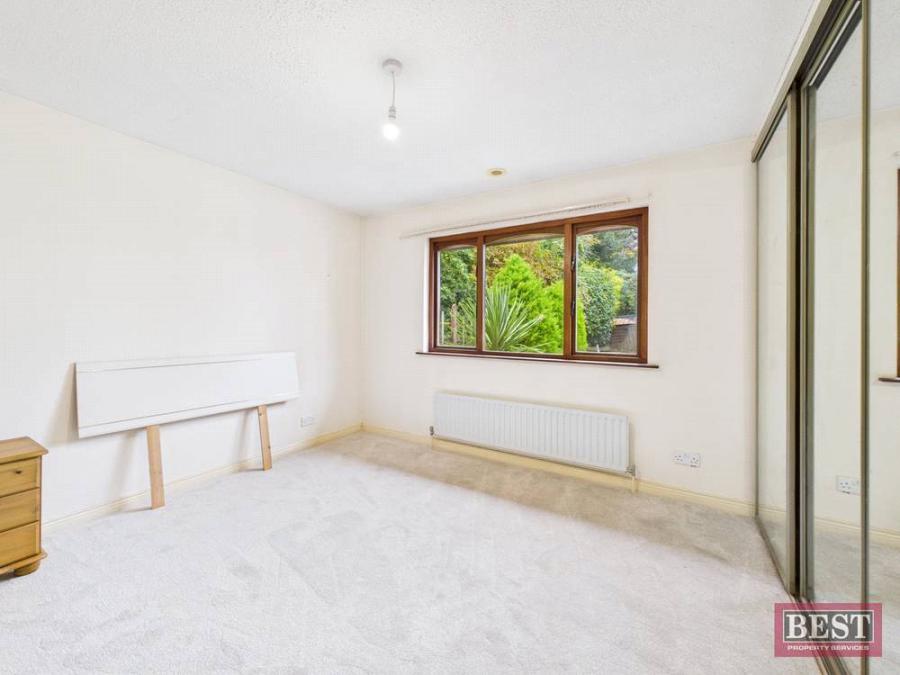 Chequers, 20 Well Road