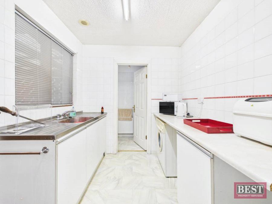 Chequers, 20 Well Road