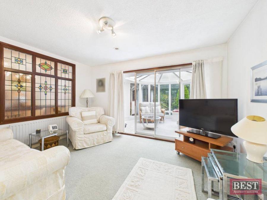 Chequers, 20 Well Road