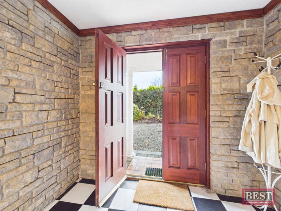 Chequers, 20 Well Road