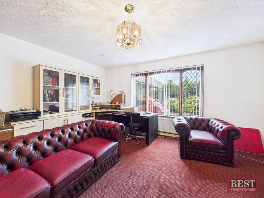 Chequers, 20 Well Road