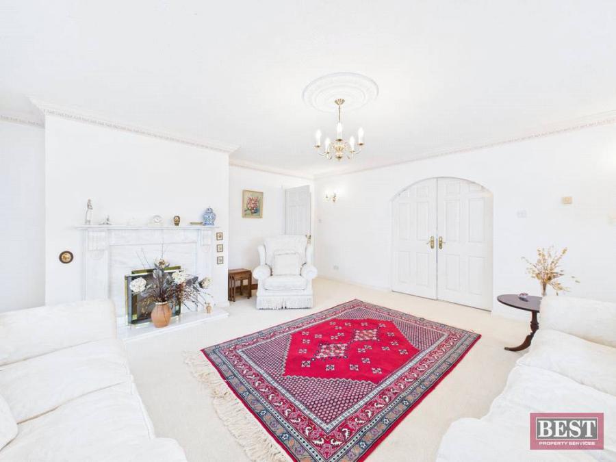 Chequers, 20 Well Road