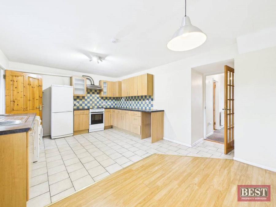15 Oakland Grove
