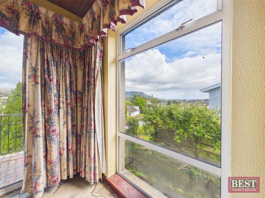 16 Upper Dromore Road