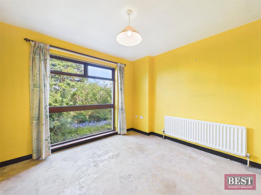 16 Upper Dromore Road
