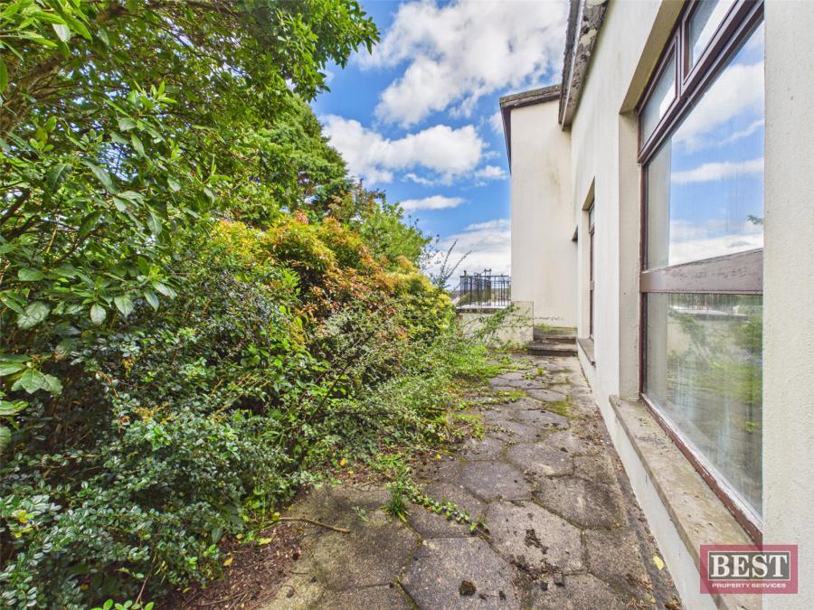 16 Upper Dromore Road