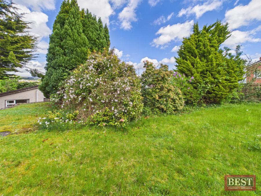 16 Upper Dromore Road