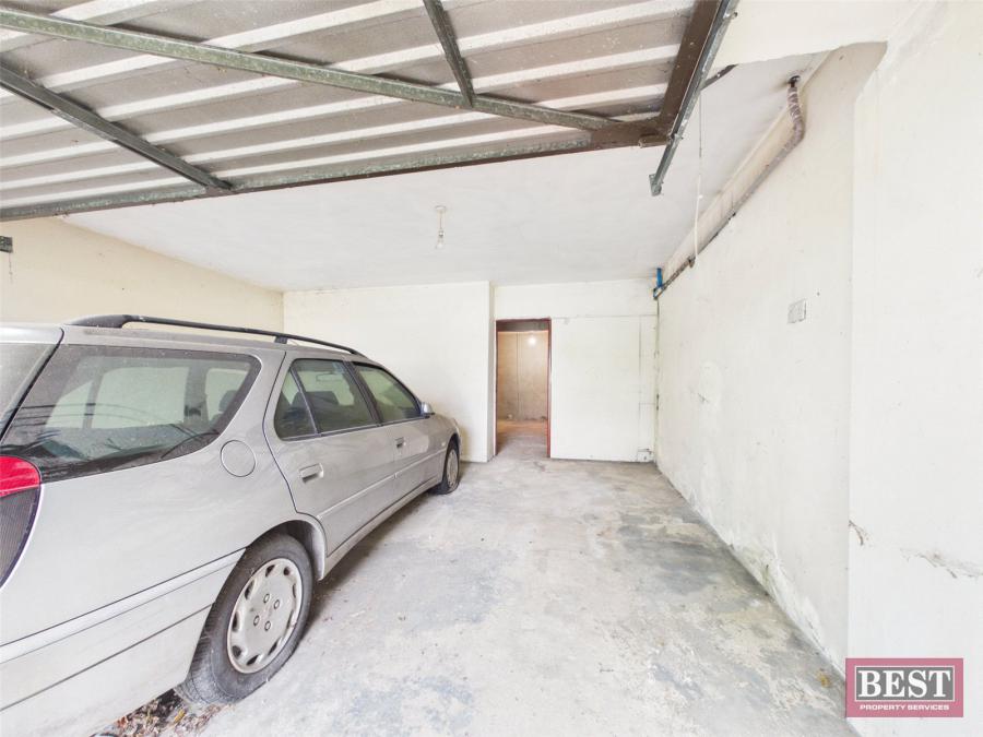 16 Upper Dromore Road