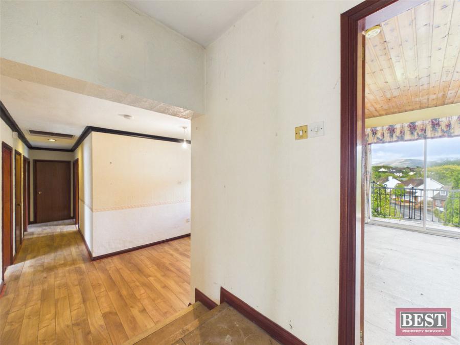 16 Upper Dromore Road