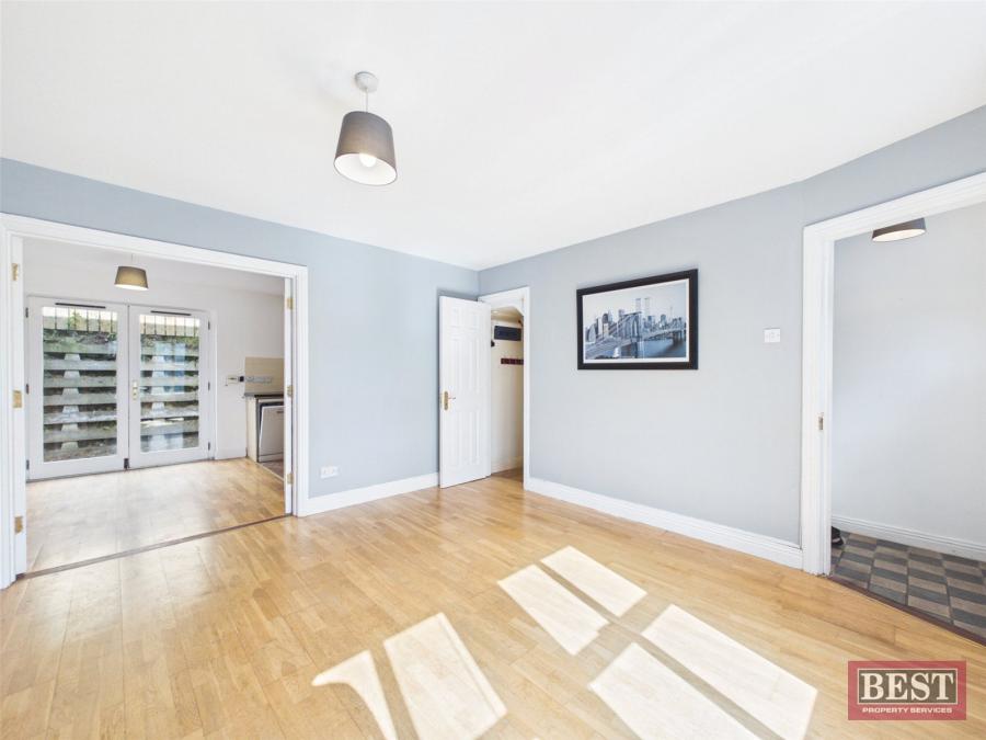 10 Carrickree Mews