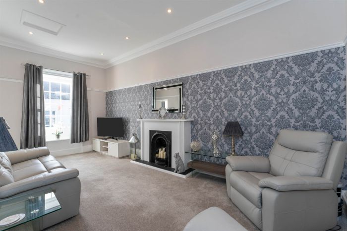 3 The Merchant House